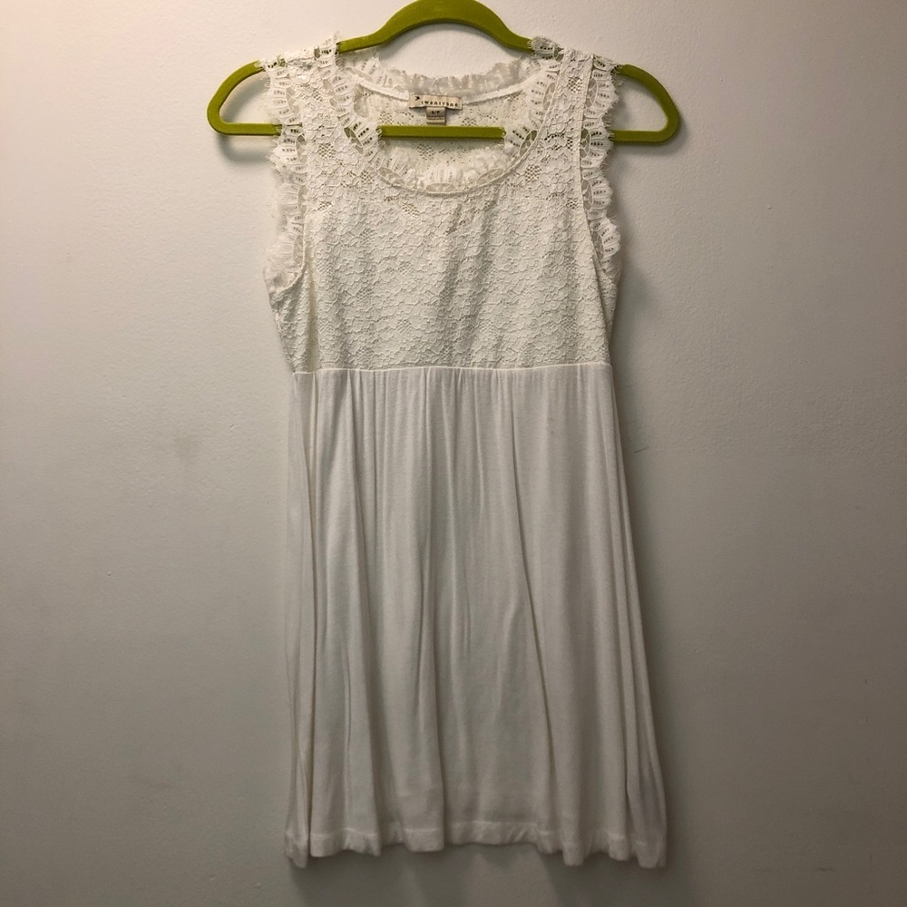 Cute lace mini dress!
